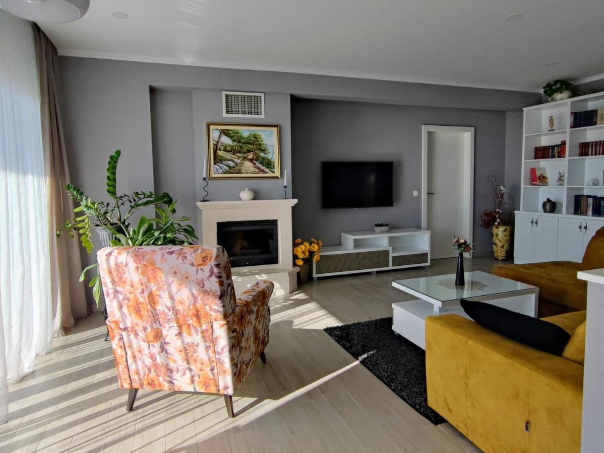 Luxury Apartment Pape Baška Voda Exteriér fotografie